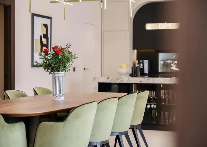 别墅 Elegante - 6 En El Valle Del Golf - Es-175-58 埃斯特波纳